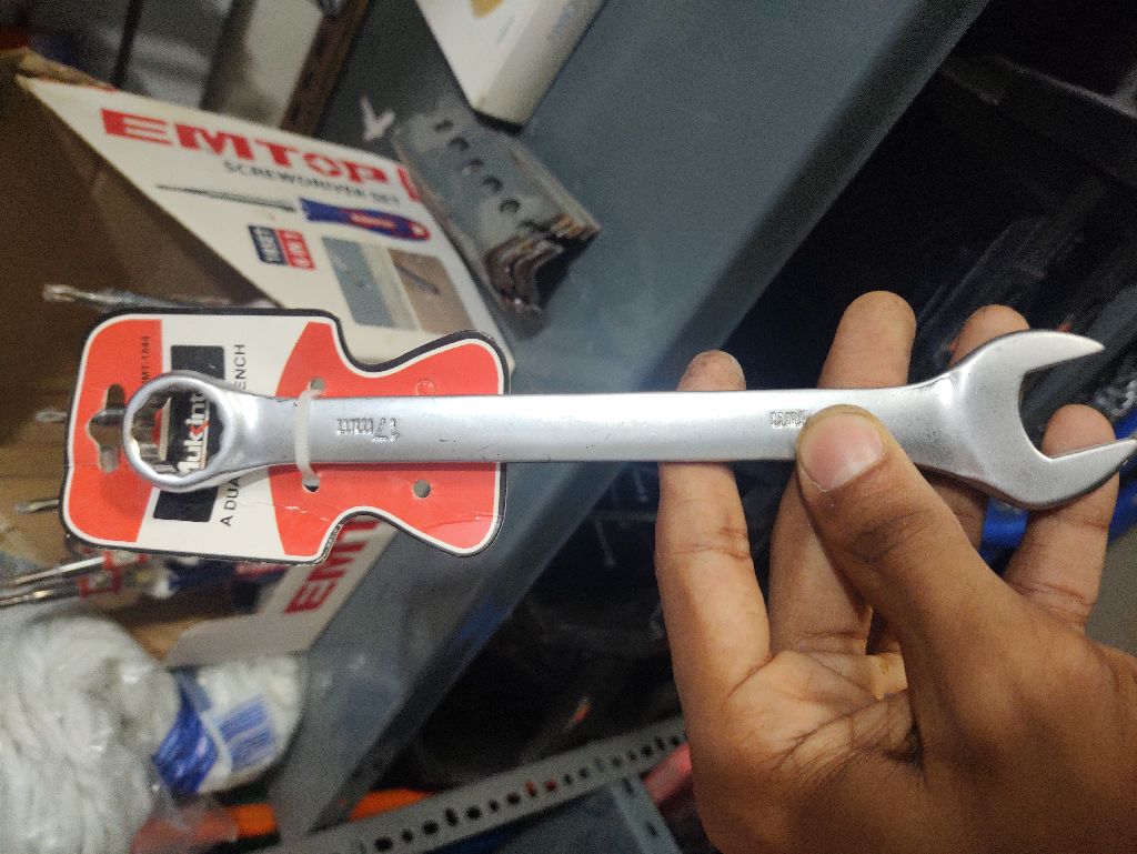 Llave Mecanica Combinada No.17